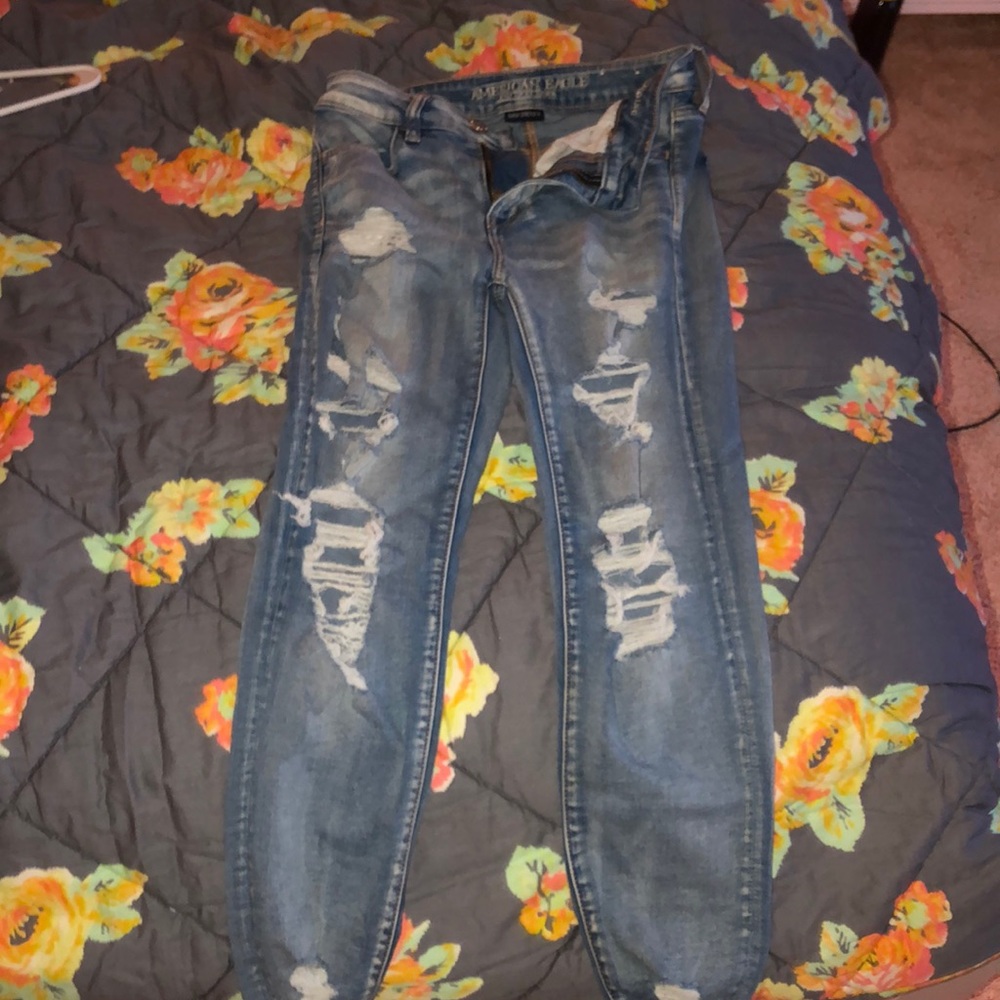 American Eagle Super stretch X ripped jeans